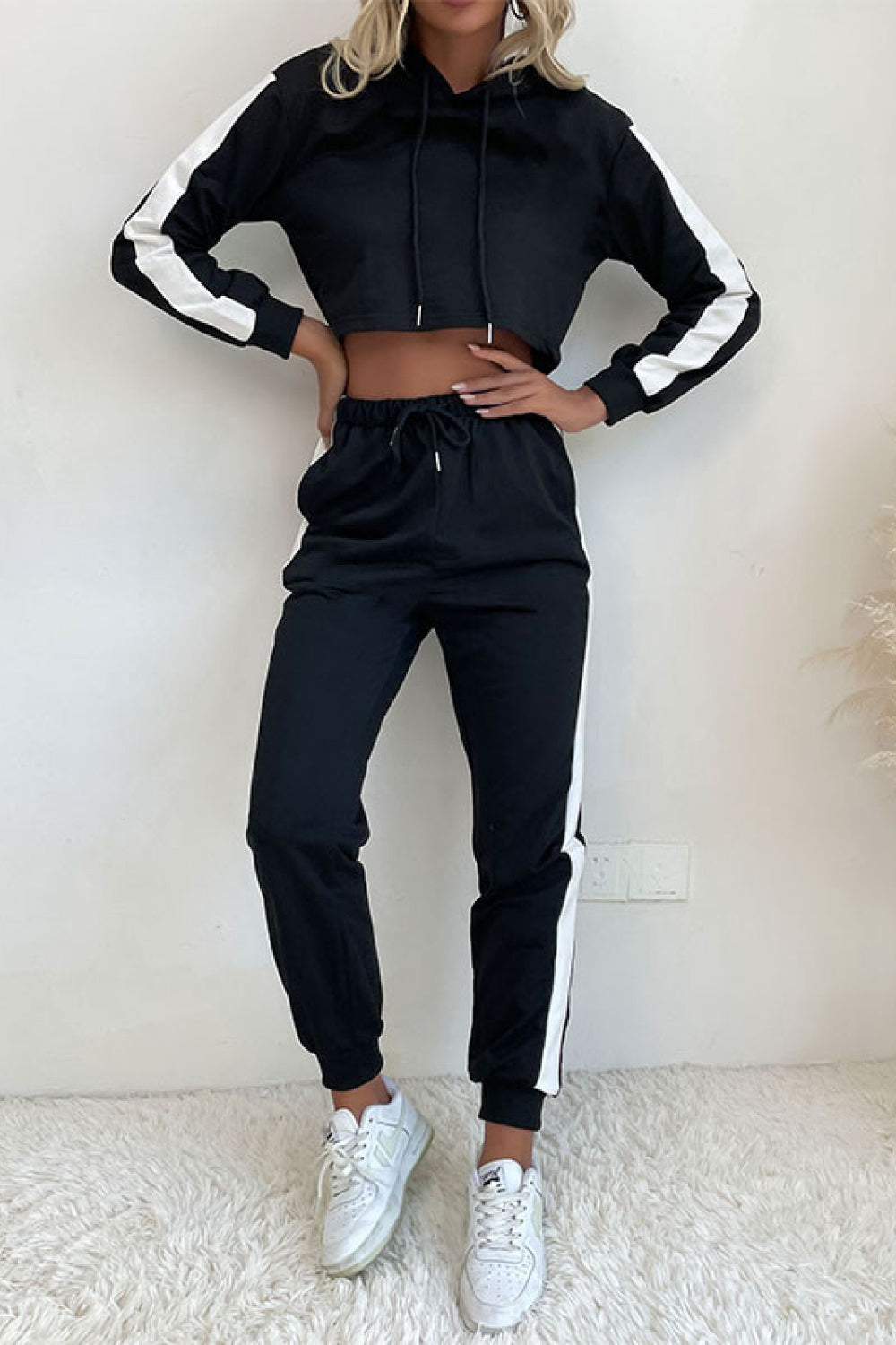 Cropped Hoodie and Jogger Set – Preppy Side Stripe Look