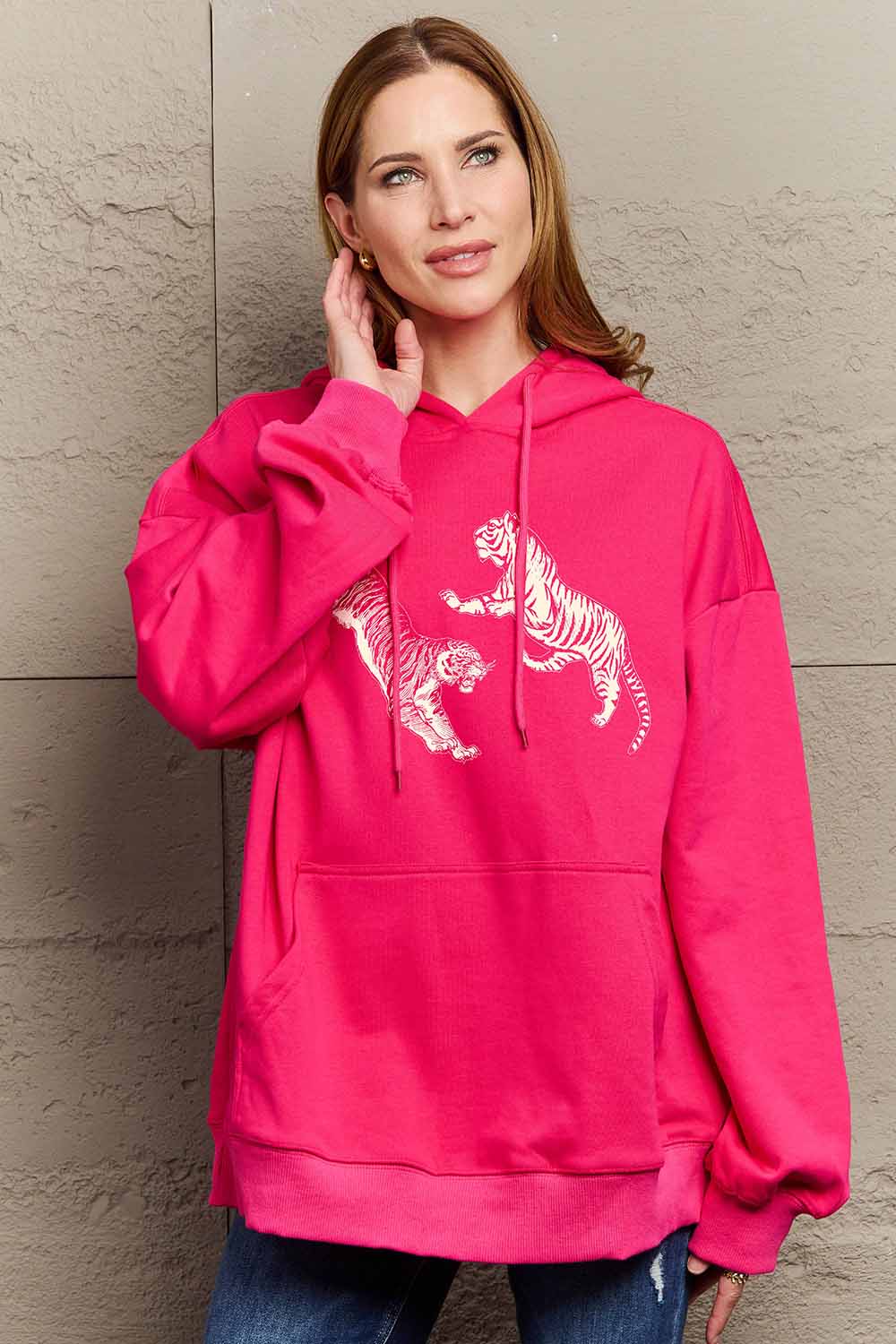 Tiger Graphic Preppy Hoodie – Dropped Shoulder Fit
