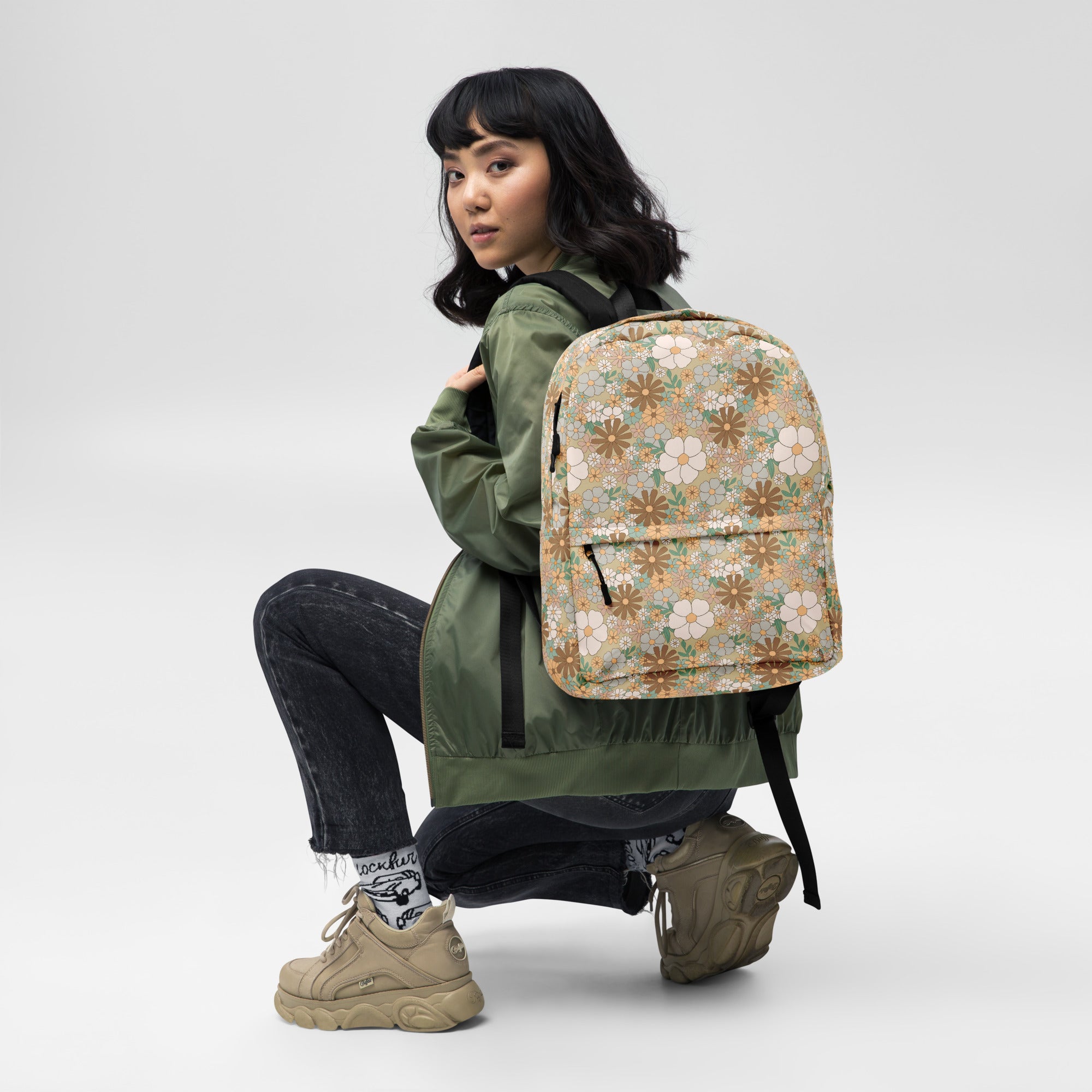 Aesthetic Groovy Brown Fall Flower Pattern Backpack