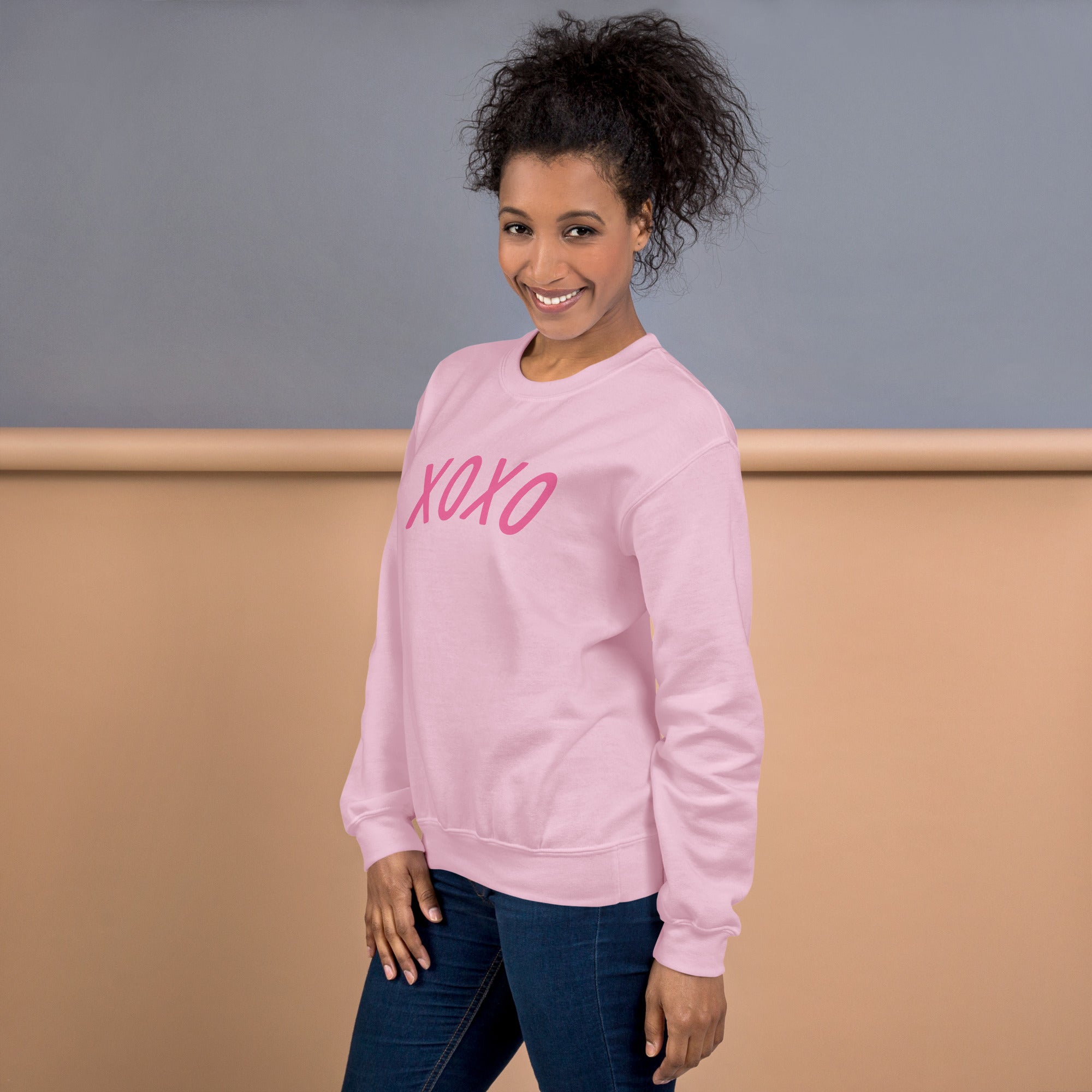 Preppy XOXO Crewneck Sweatshirt in Pink, White & Black