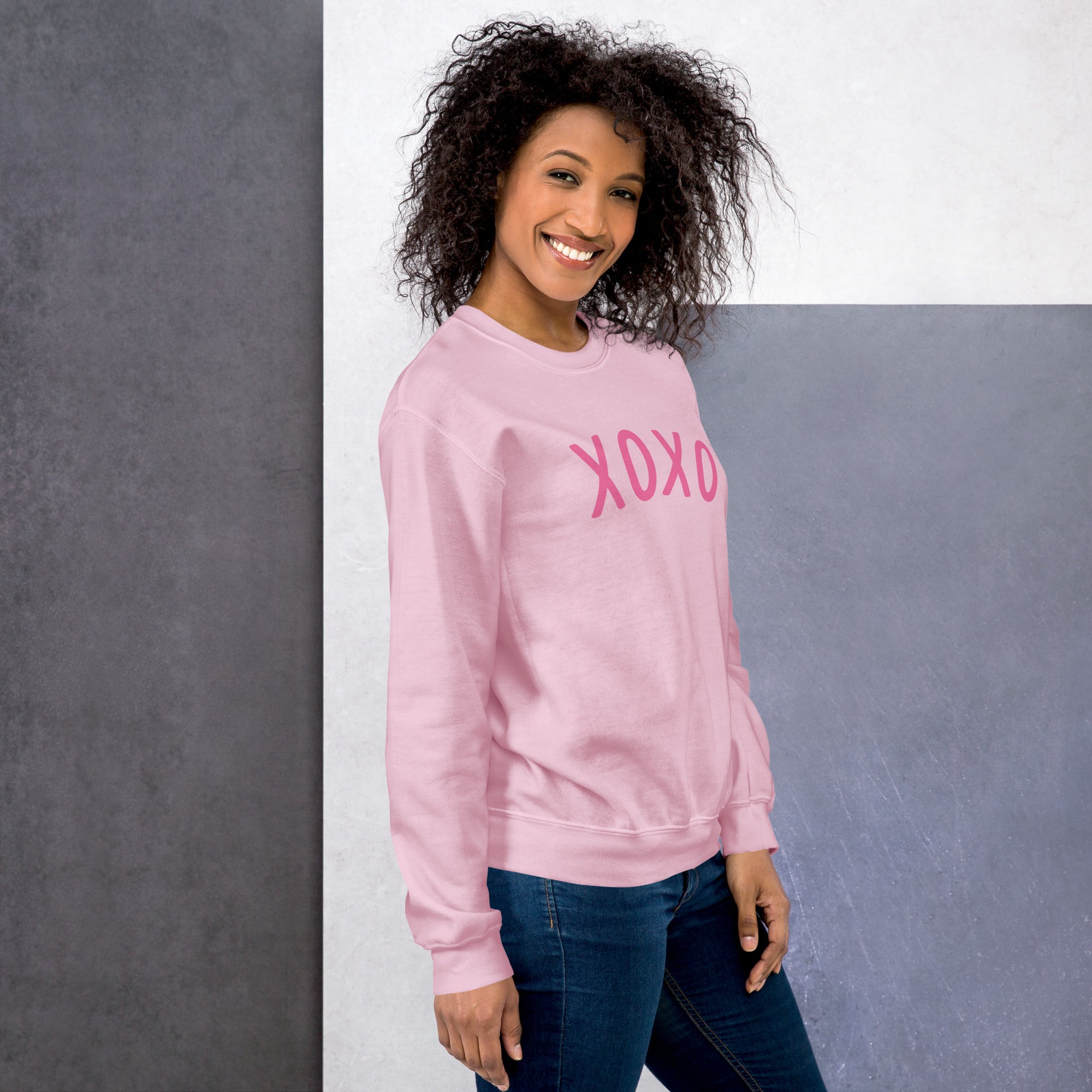 Preppy XOXO Crewneck Sweatshirt in Pink, White & Black
