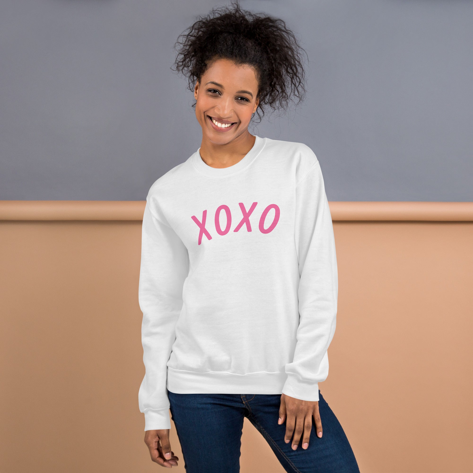 Preppy XOXO Crewneck Sweatshirt in Pink, White & Black