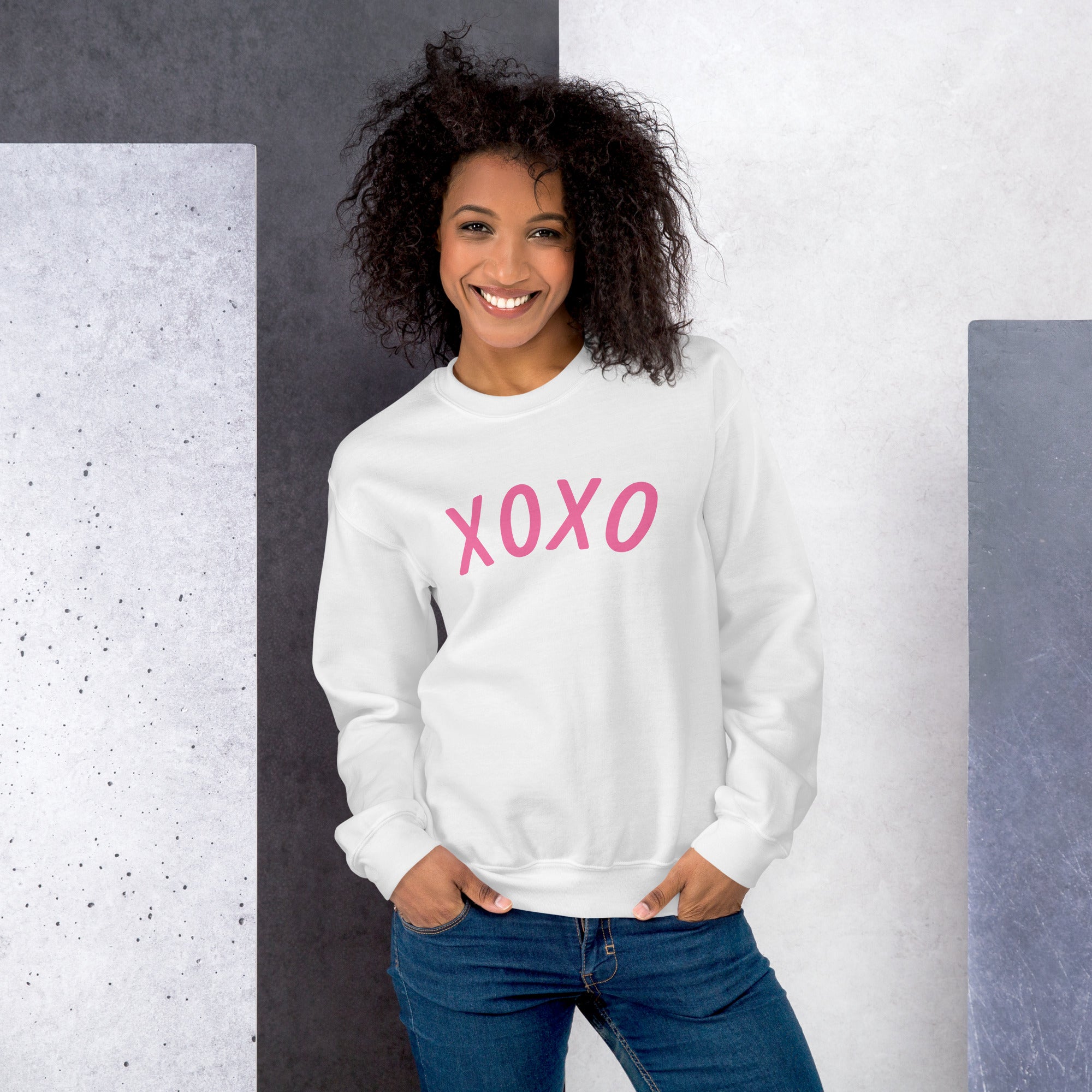 Preppy XOXO Crewneck Sweatshirt in Pink, White & Black